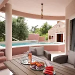 Ostanak kod kuće Pool With Traditional Dalmatian Konoba Nin