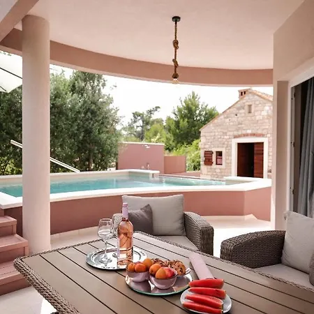Homestay Pool With Traditional Dalmatian Konoba Nin