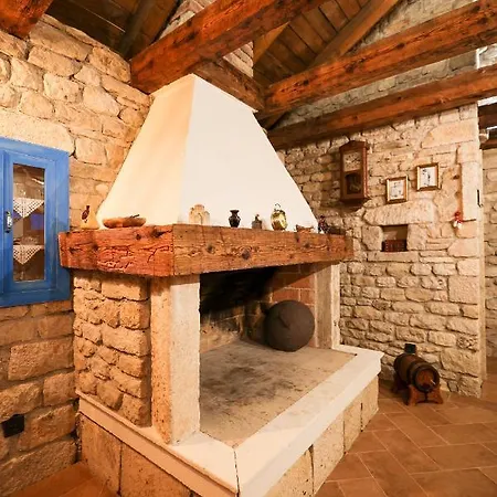 Pool With Traditional Dalmatian Konoba Homestay *