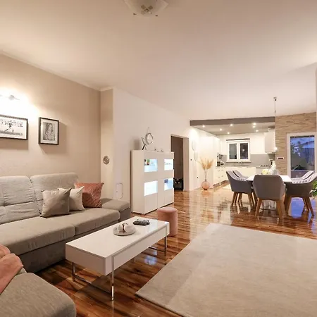 Pool With Traditional Dalmatian Konoba *