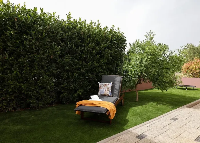 Pool With Traditional Dalmatian Konoba Ostanak kod kuće Nin